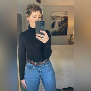 🖤Madewell fitted turtleneck bodysuit sz L🖤